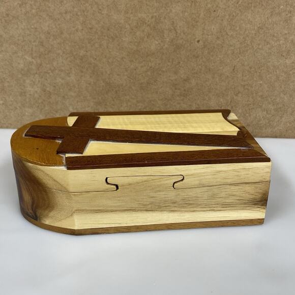 Carver Dan's Cross Bible Church Handcrafted Puzzle Gift Keepsake Box Religious - Picture 4 of 12